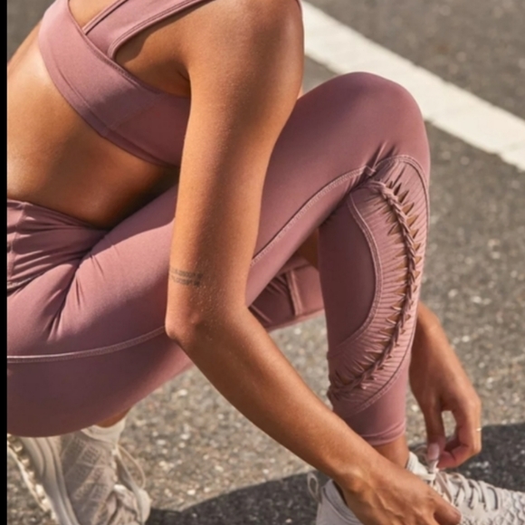 Free People Pants - NWOT Free People Movement Rebound Leggings in Withered Rose